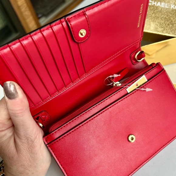 Michael Kors Red Embossed Leather Wallet NWT - Picture 2 of 6